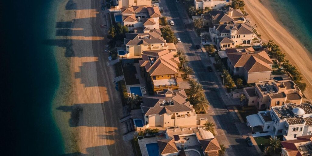 Townhouse vs Villa in Dubai